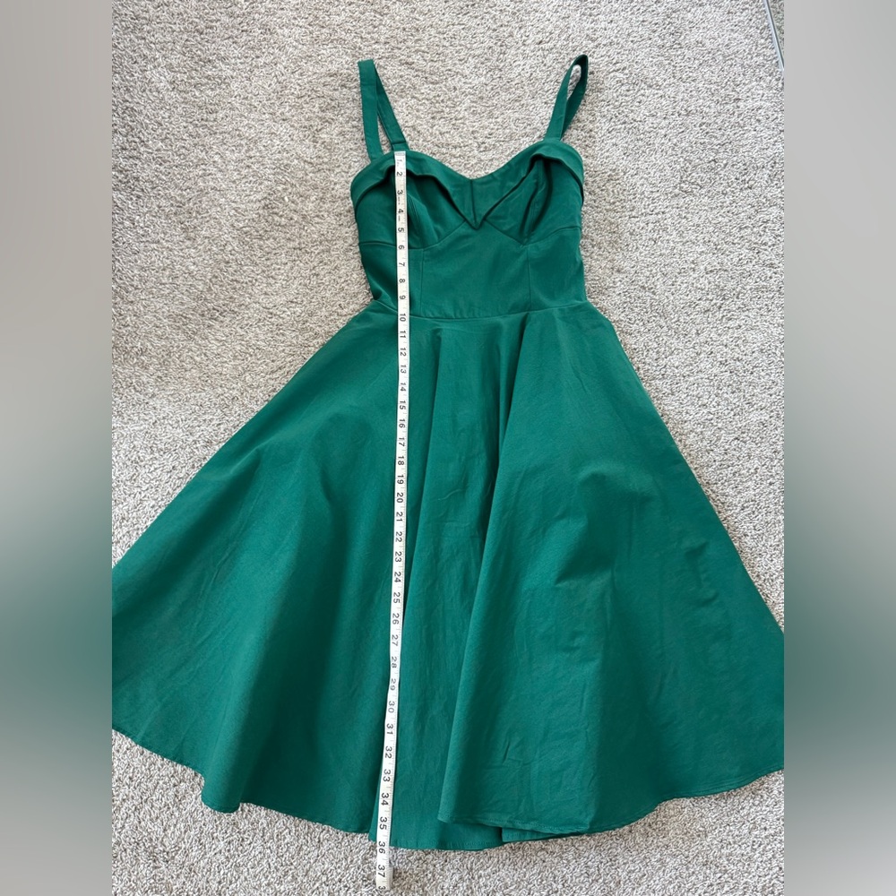 Vixen by Micheline Pitt - size Medium - BNWT Maneater Swing Green Dress